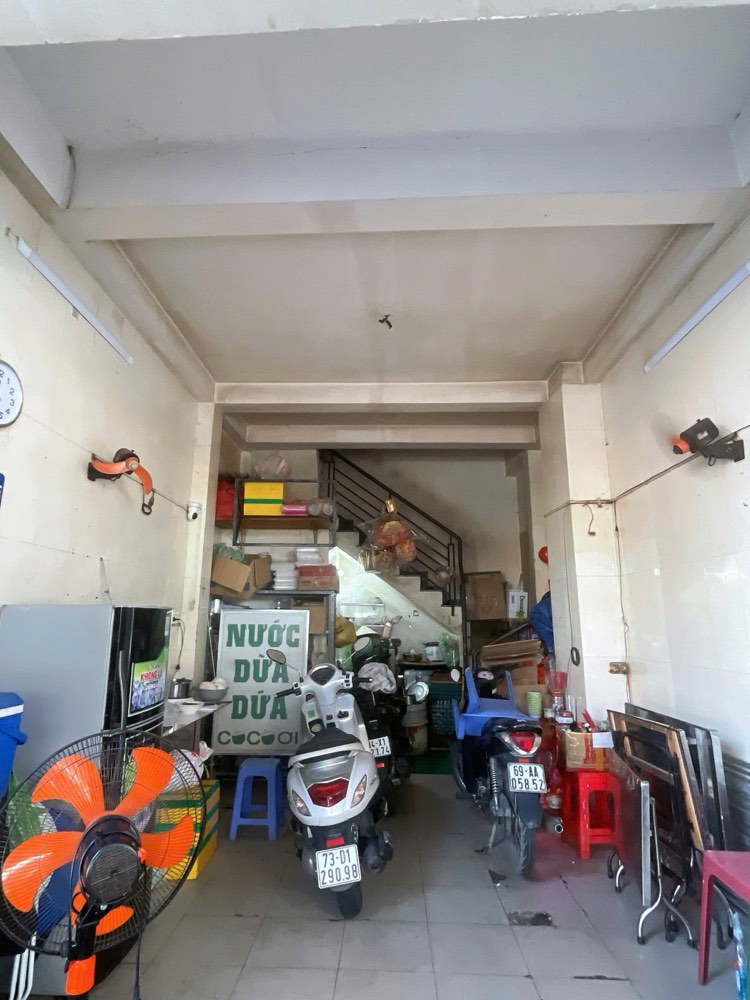 Bán nhà mặt tiền Cô Giang, Quận 1