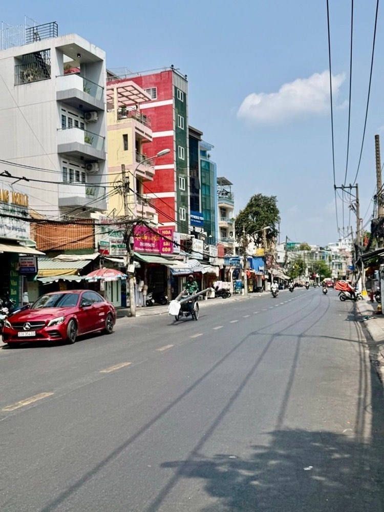 Bán nhà mặt tiền Lê Quang Định, Bình Thạnh