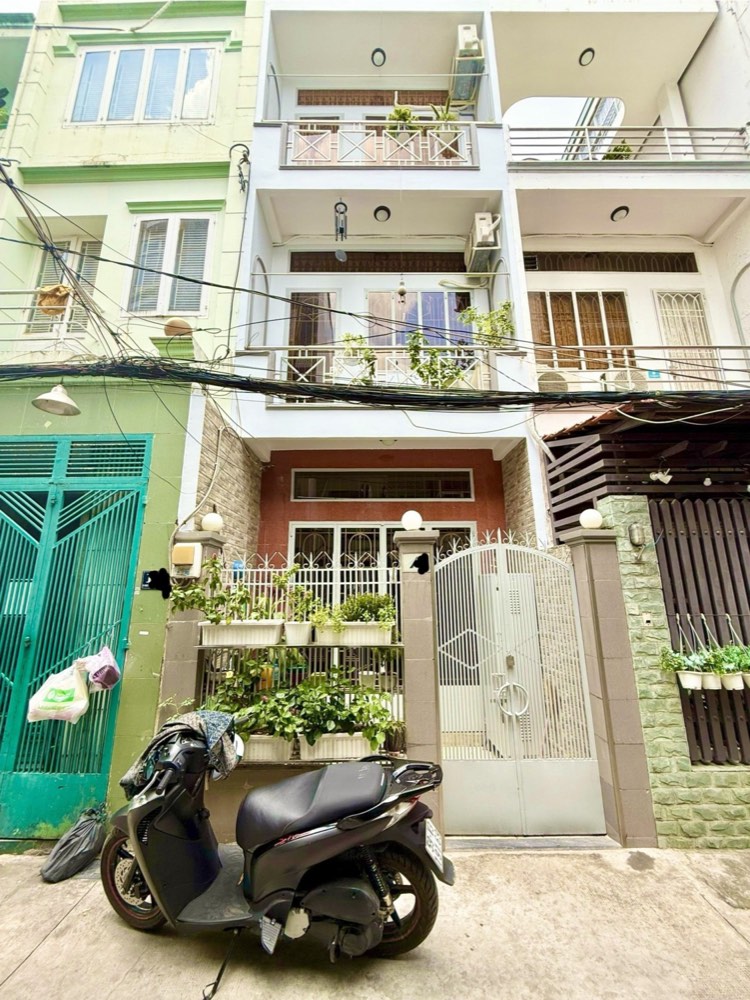 Bán nhà mặt tiền Cư xá Nguyễn Cảnh Chân, Quận 1