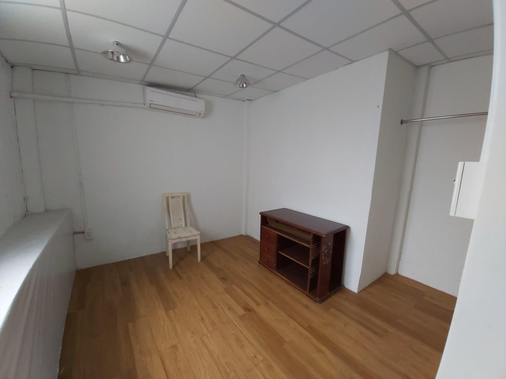 Bán nhà hẻm 270 Hòa Hảo, Quận 10