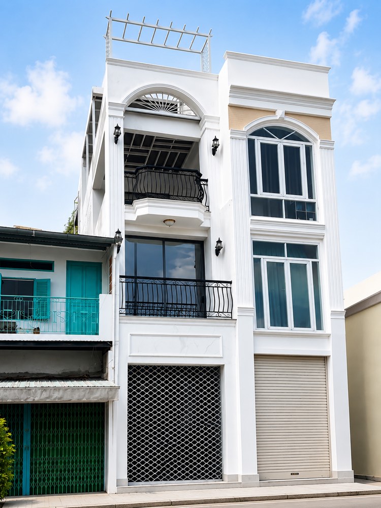 Bán nhà mặt tiền Võ Văn Kiệt, Quận 1