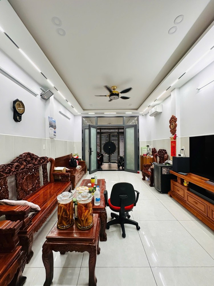 Bán nhà mặt tiền Đường số 1, Gò Vấp