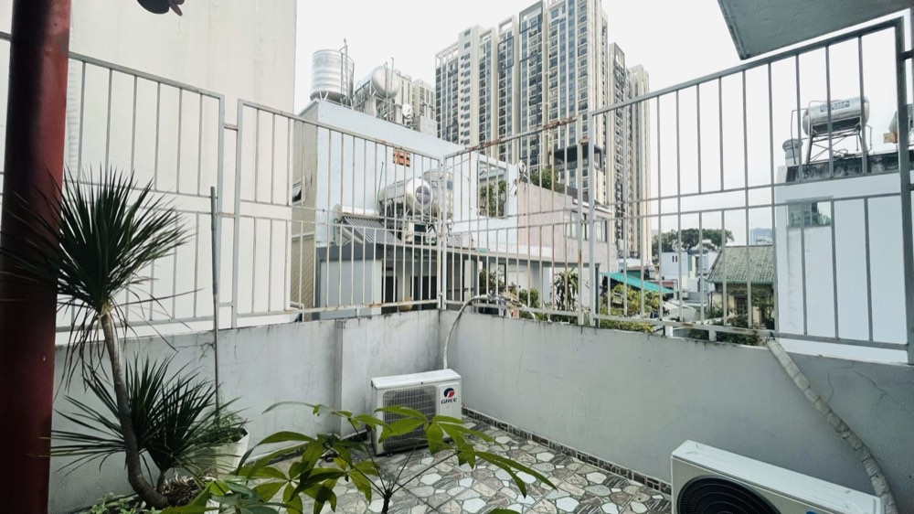 Bán nhà hẻm 232 Cao Thắng, Quận 10