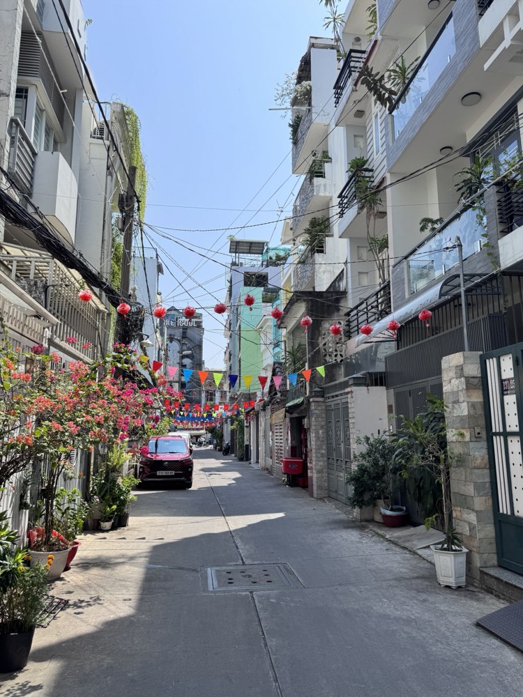 Bán nhà hẻm 131 Thành Thái, Quận 10