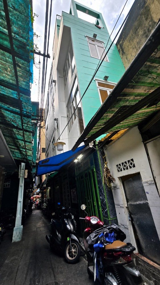Bán nhà hẻm 120 Trần Hưng Đạo, Quận 1