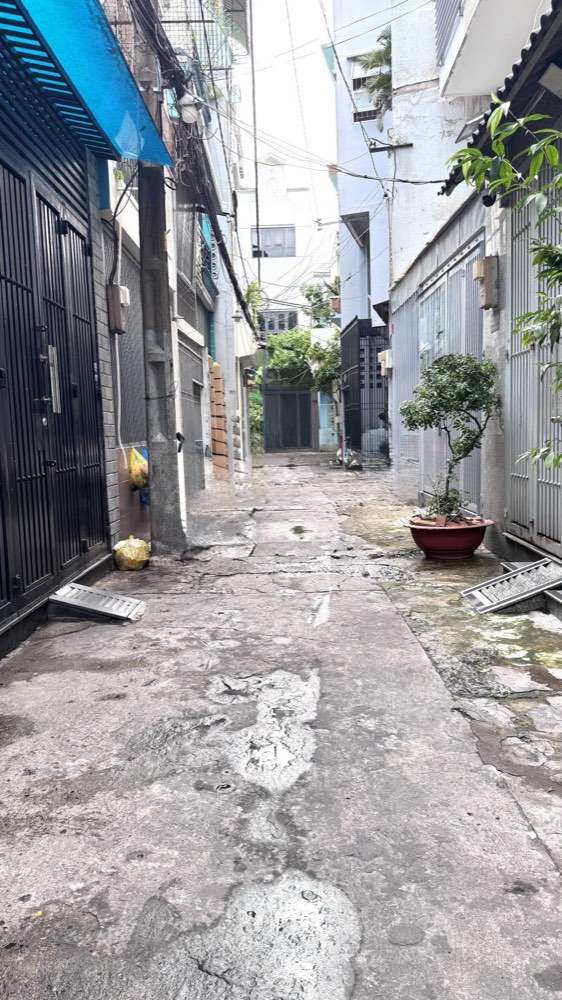 Bán nhà hẻm 333 Lý Thái Tổ, Quận 10