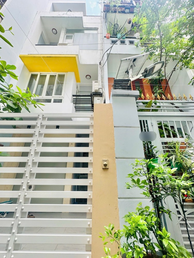 Bán nhà hẻm 27 Nguyễn Ngọc Lộc, Quận 10