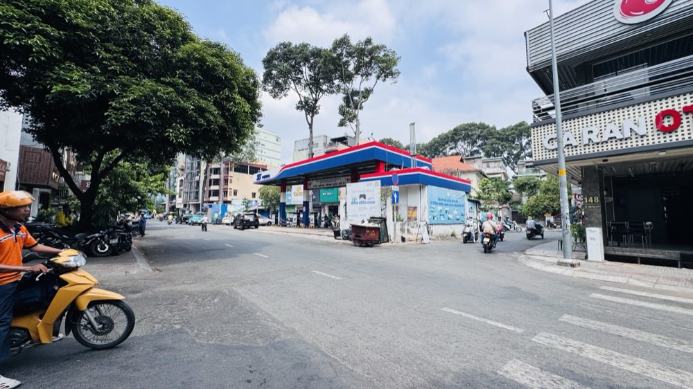 Bán nhà hẻm 150 Nguyễn Trãi, Quận 1