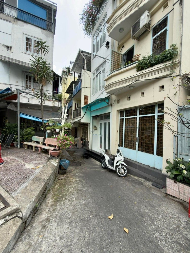 Bán nhà hẻm 61 Nguyễn Bỉnh Khiêm, Quận 1