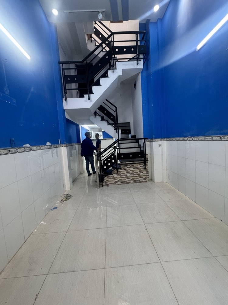 Bán tòa nhà văn phòng hẻm 61 Lưu Nhân Chú, Tân Bình