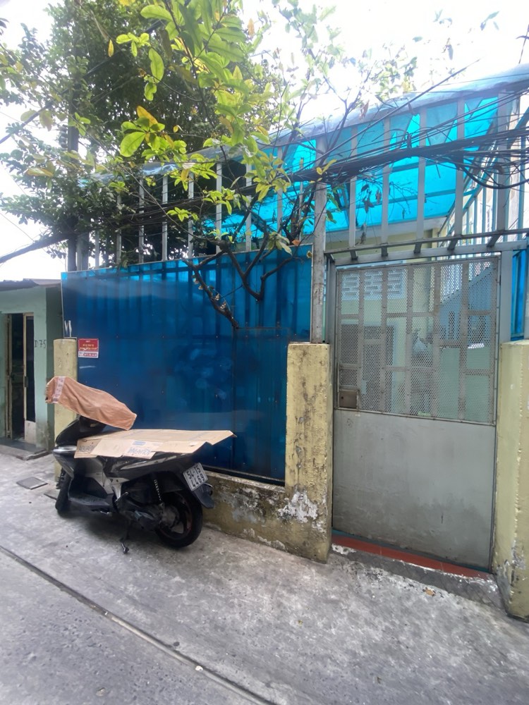 Bán nhà mặt tiền Nguyễn Trãi, Quận 1