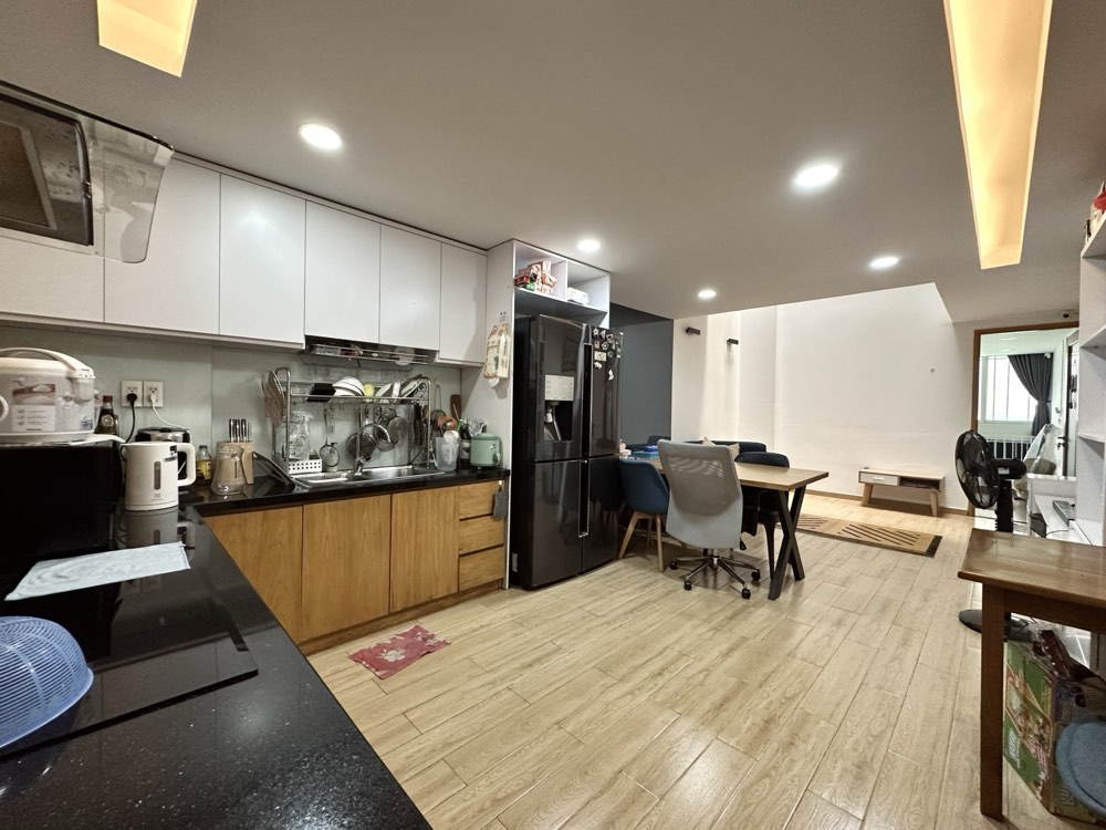 Bán nhà hẻm 302 Hai Bà Trưng, Quận 1