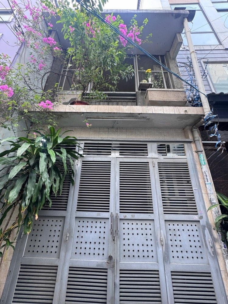 Bán nhà hẻm 474 Nguyễn Tri Phương, Quận 10