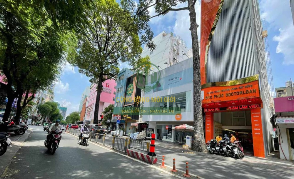 Bán nhà mặt tiền 9A Tôn Thất Tùng, Quận 1
