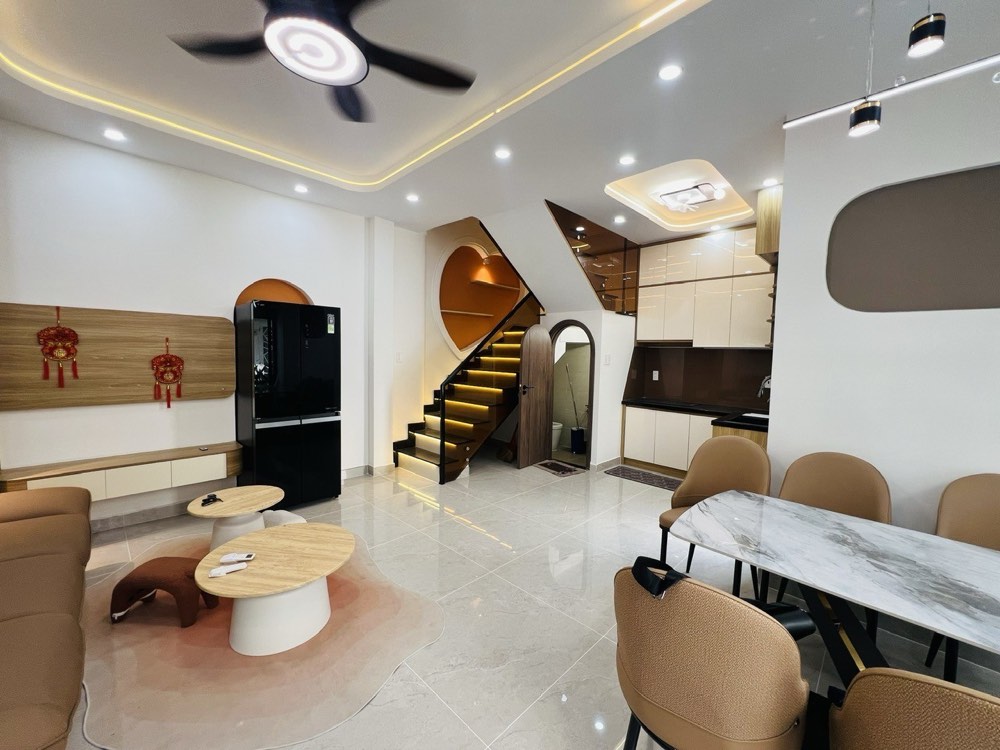 Bán nhà đường Mai Xuân Thưởng, Bình Thạnh