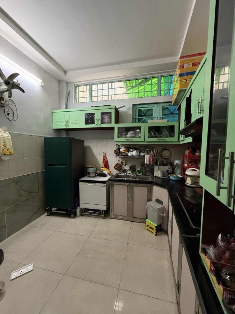 Bán nhà hẻm 212 Nguyễn Văn Nguyễn, Quận 1 - ảnh chính