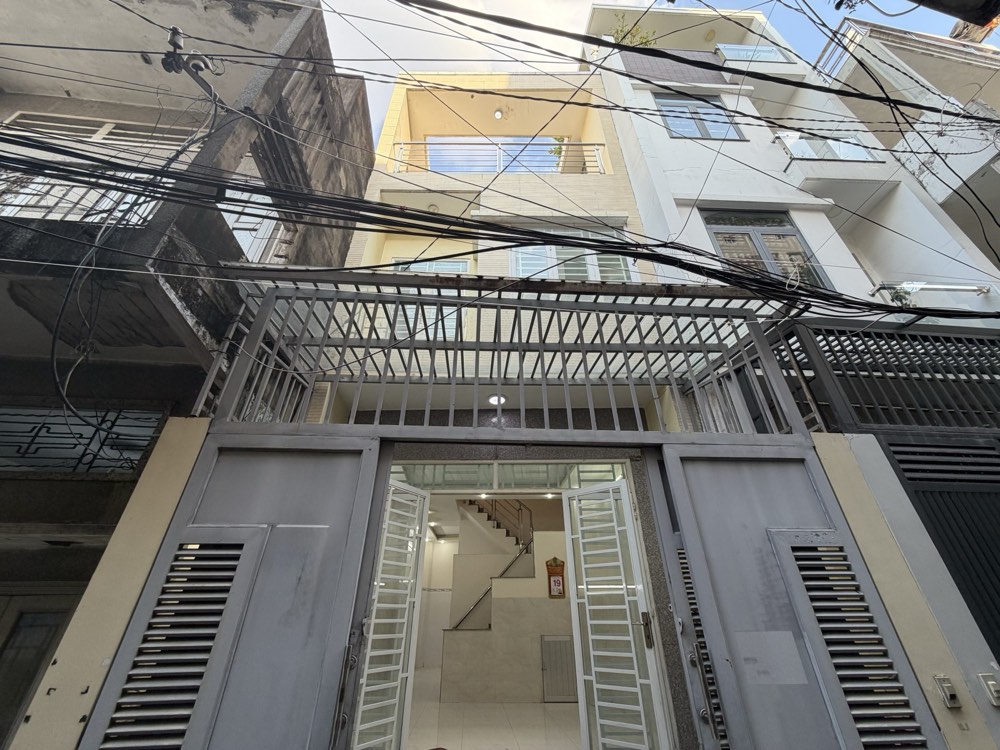 Bán nhà hẻm 766 Cách Mạng Tháng Tám, Tân Bình
