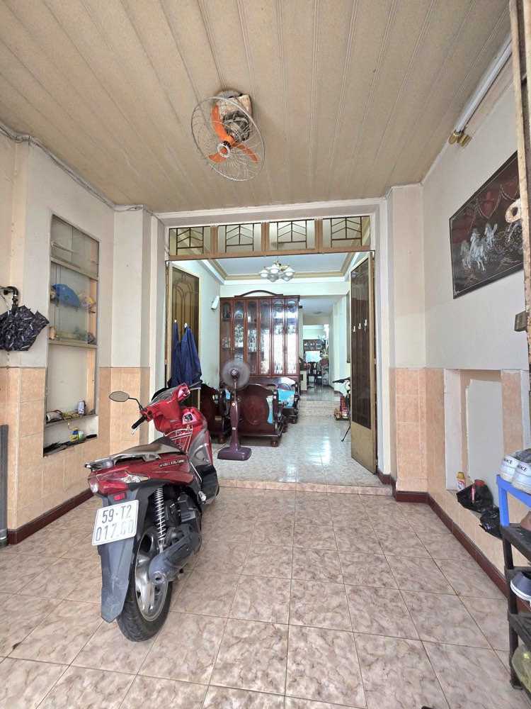 Bán nhà hẻm 240 Lê Thánh Tôn, Quận 1