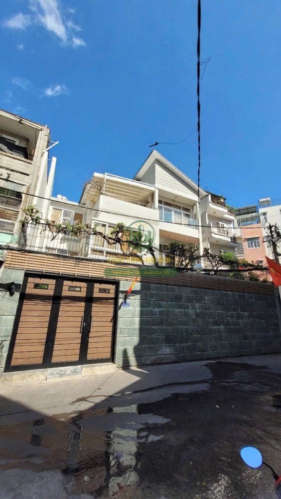 Bán biệt thự hẻm 221 Lê Văn Sỹ, Quận 3 - ảnh 1