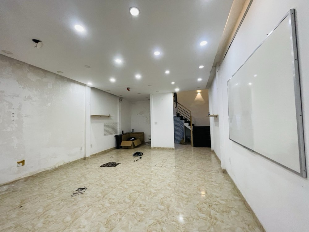 Bán nhà hẻm đường Võ Văn Kiệt, Quận 1 - ảnh 5