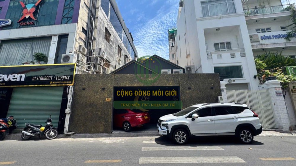 Bán nhà mặt tiền 19 Cao Bá Nhạ, Quận 1