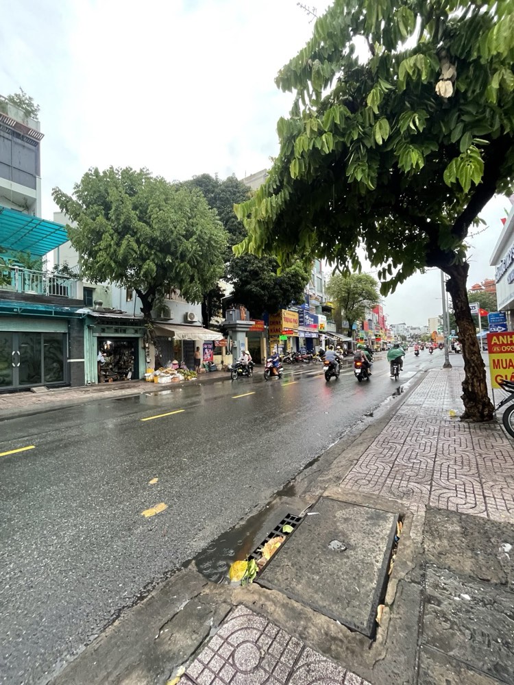 Bán nhà mặt tiền Nơ Trang Long, Bình Thạnh