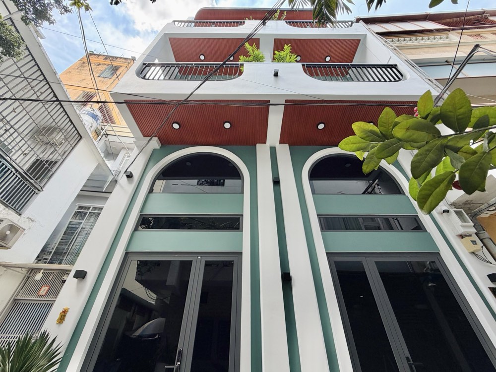 Bán tòa nhà hẻm 575 Điện Biên Phủ, Quận 3