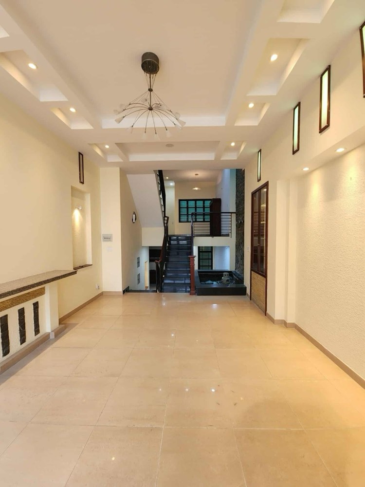 Bán nhà mặt tiền Phan Tây Hồ, Phú Nhuận - ảnh 1