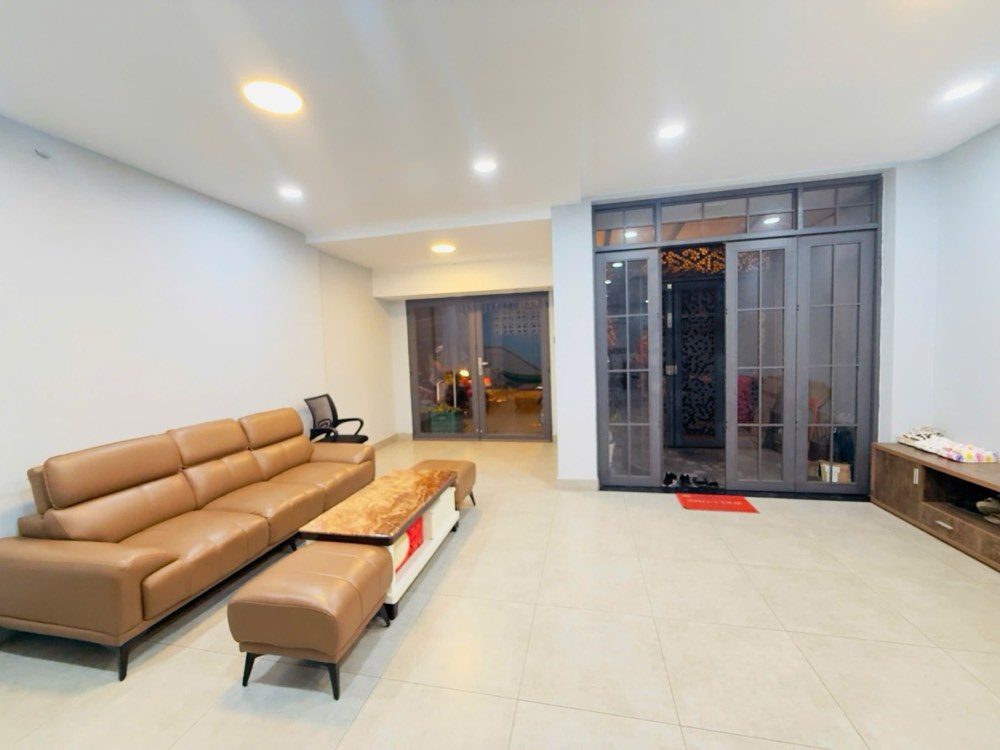 Bán nhà mặt tiền M8 Cư xá Nguyễn Đình Chiểu, Phú Nhuận - ảnh 1