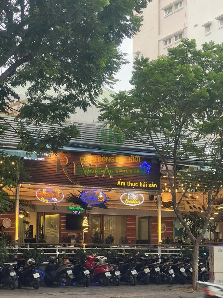 Bán nhà mặt tiền 18 Nguyễn Cư Trinh, Quận 1