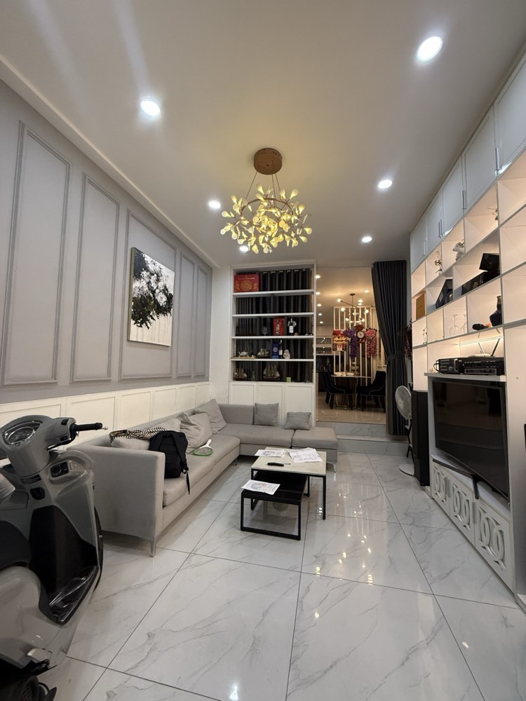 Bán nhà hẻm đường Trường Sa, Quận 3