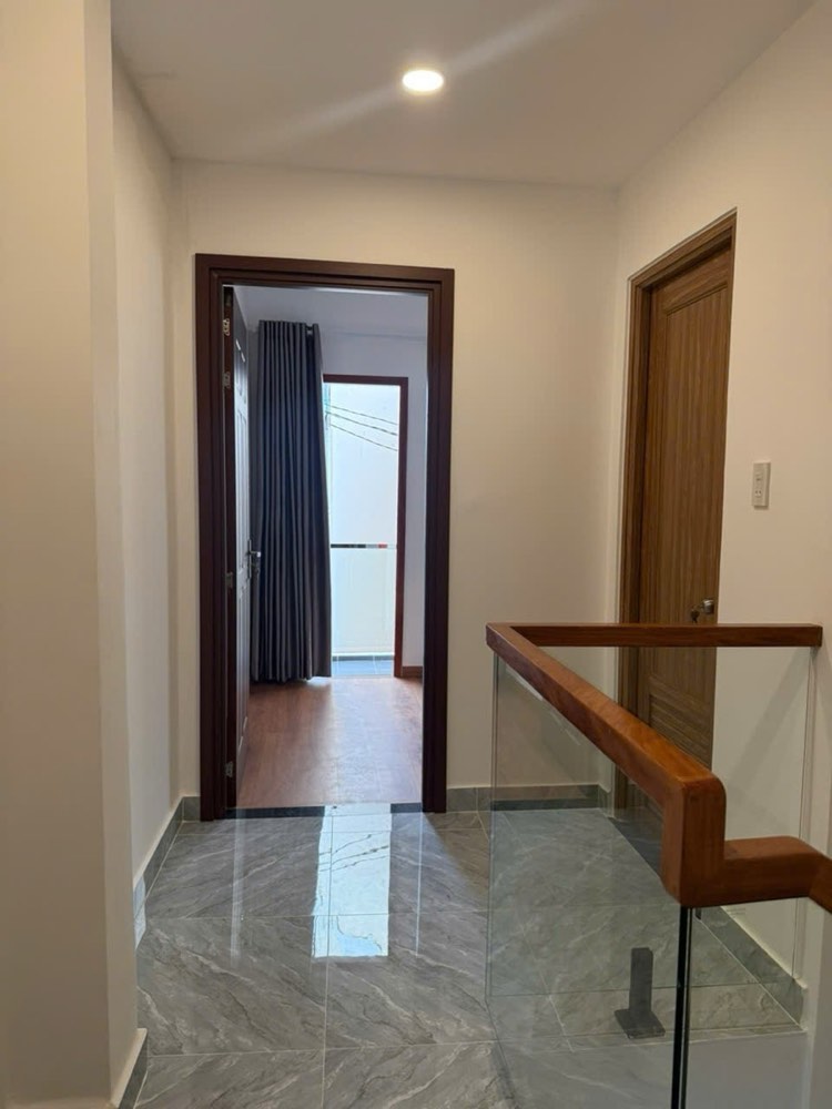 Bán nhà hẻm 606 Ba Tháng Hai, Quận 10 - ảnh 1