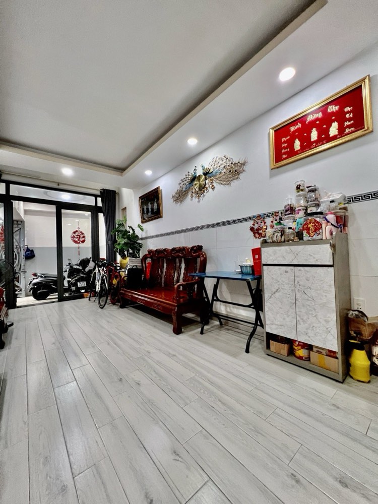 Bán nhà hẻm 372 Cách Mạng Tháng Tám, Quận 3 - ảnh 1