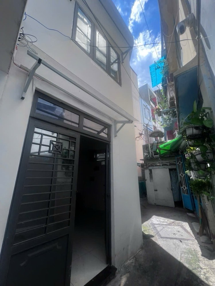 Bán nhà hẻm 379 Huỳnh Văn Bánh, Phú Nhuận - ảnh 2