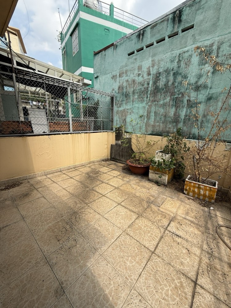 Bán nhà hẻm 305 Trần Phú, Quận 5 - ảnh 8