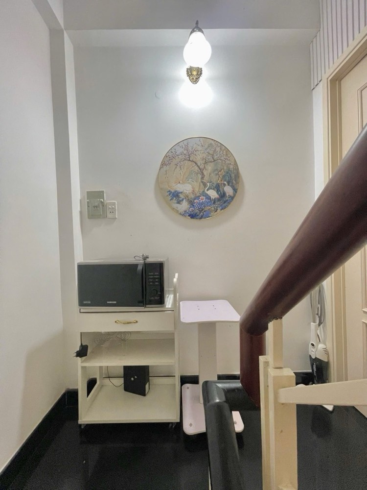 Bán nhà mặt tiền Huỳnh Văn Bánh, Phú Nhuận - ảnh 2