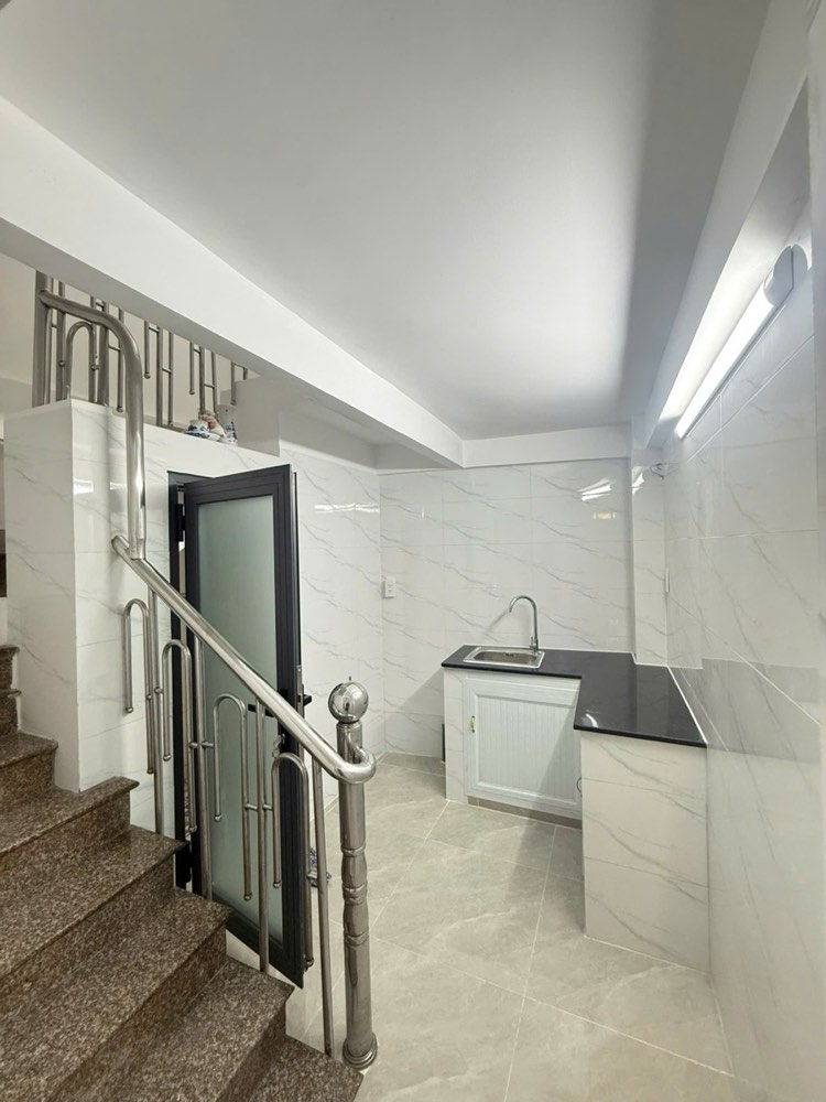 Bán nhà hẻm 138 Ngô Quyền, Quận 10 - ảnh 2