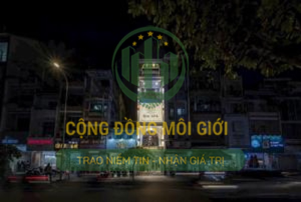 Bán nhà mặt tiền Nguyễn Đình Chiểu, Quận 3 - ảnh 1