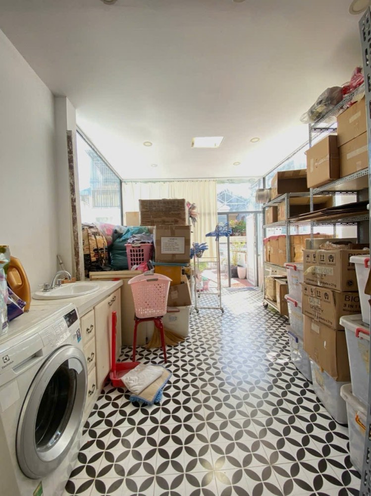 Bán nhà hẻm 30 Calmette, Quận 1