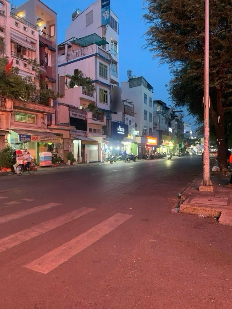 Bán nhà đường Sư Vạn Hạnh, Quận 10 - ảnh 1