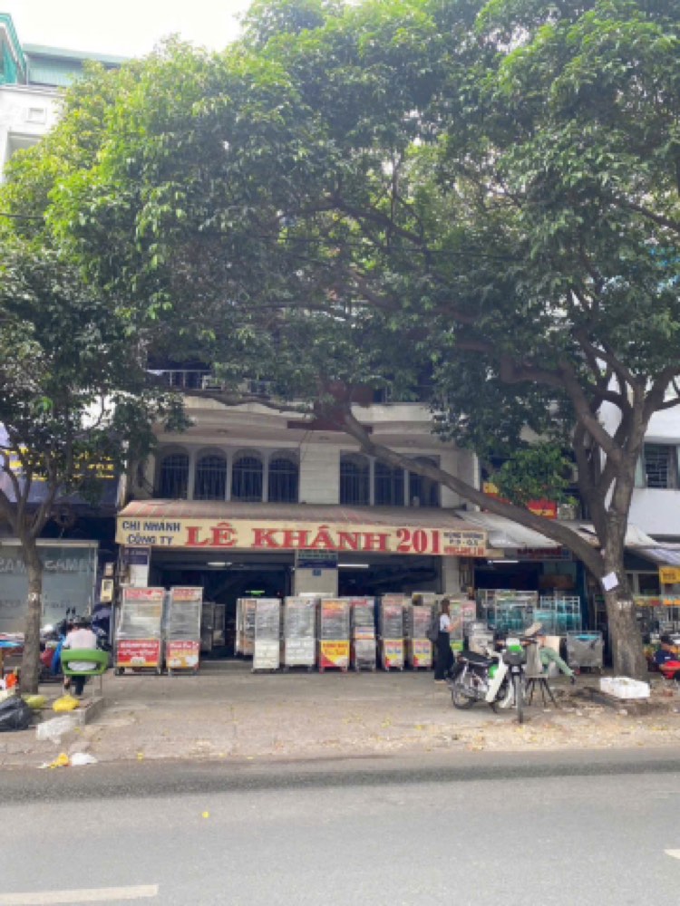 Bán nhà mặt tiền 201 Hùng Vương, Quận 5