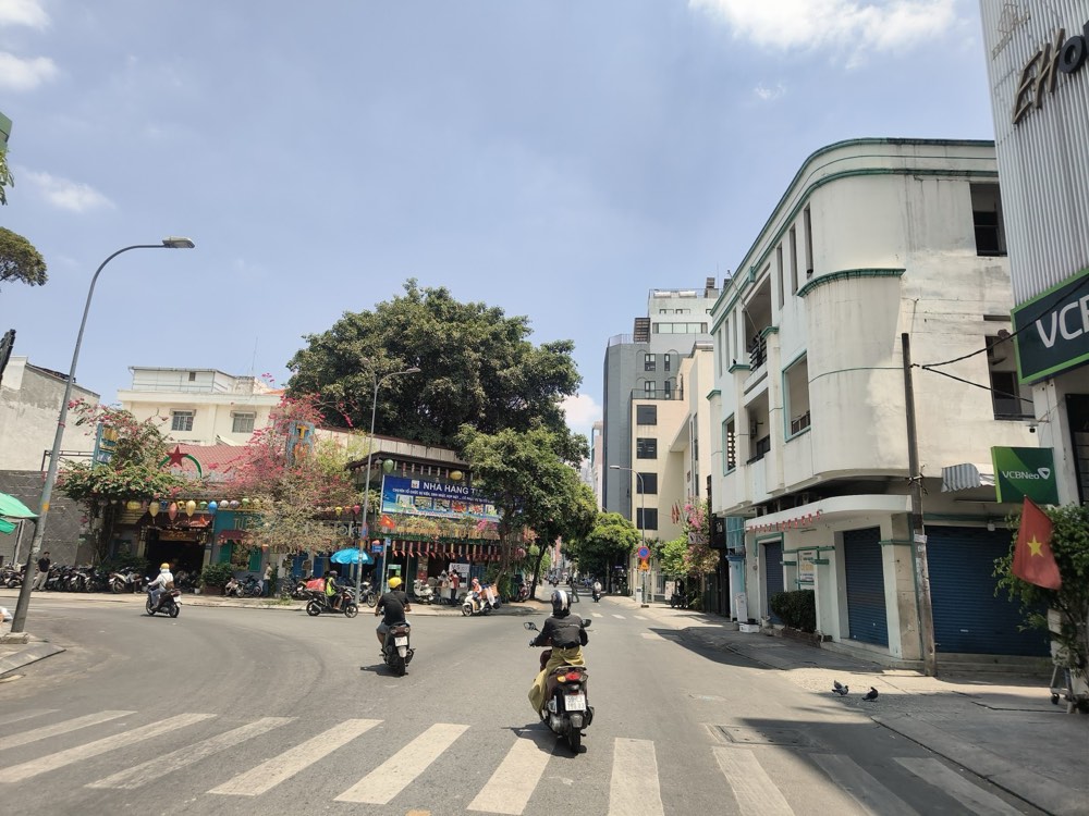 Bán tòa nhà văn phòng mặt tiền Hồ Hảo Hớn, Quận 1