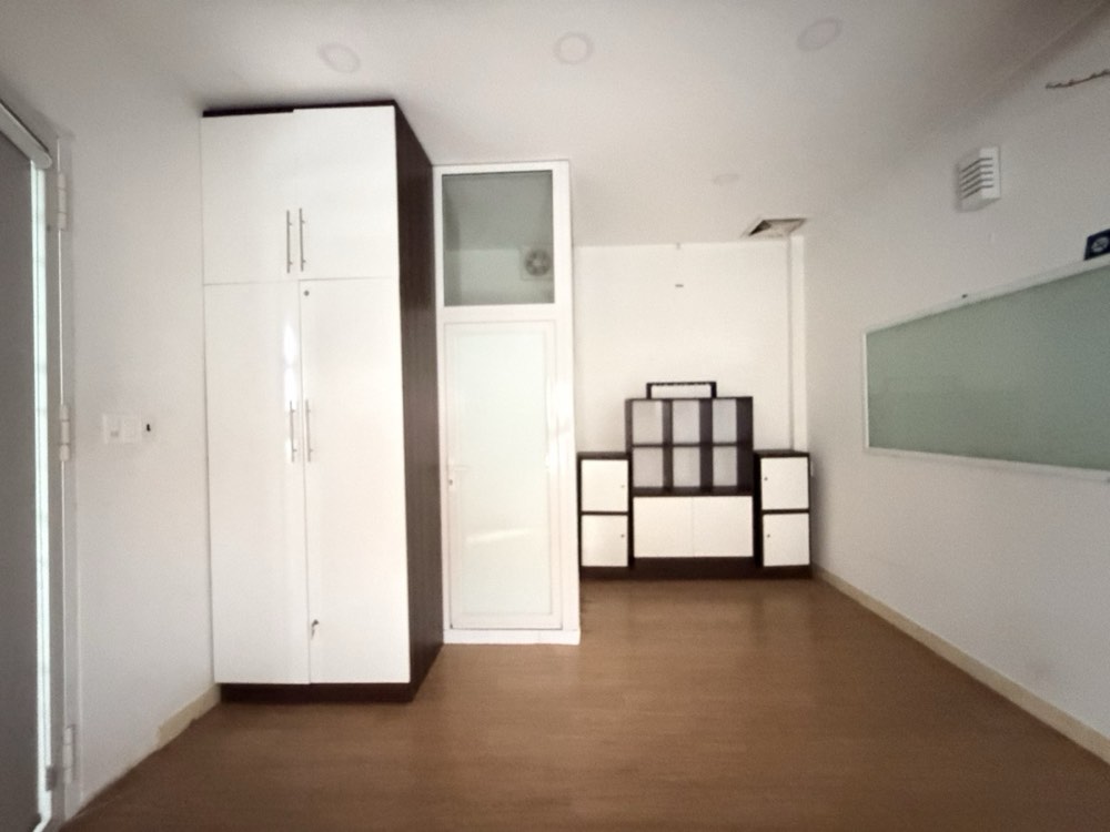 Bán nhà hẻm 238 Hoàng Văn Thụ, Tân Bình - ảnh 1
