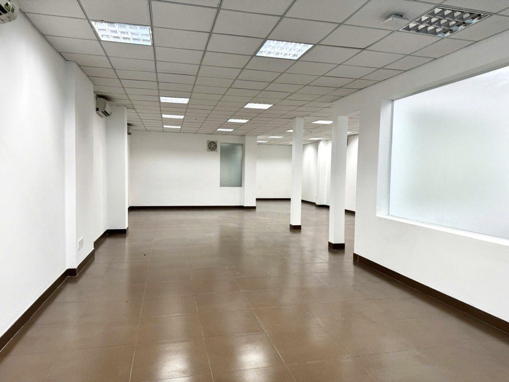 Bán tòa nhà văn phòng mặt tiền Hoàng Diệu, Phú Nhuận - ảnh 4