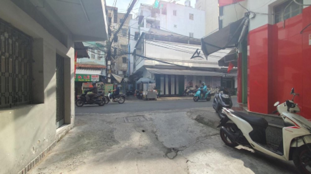 Bán nhà hẻm 565 Nguyễn Trãi, Quận 5