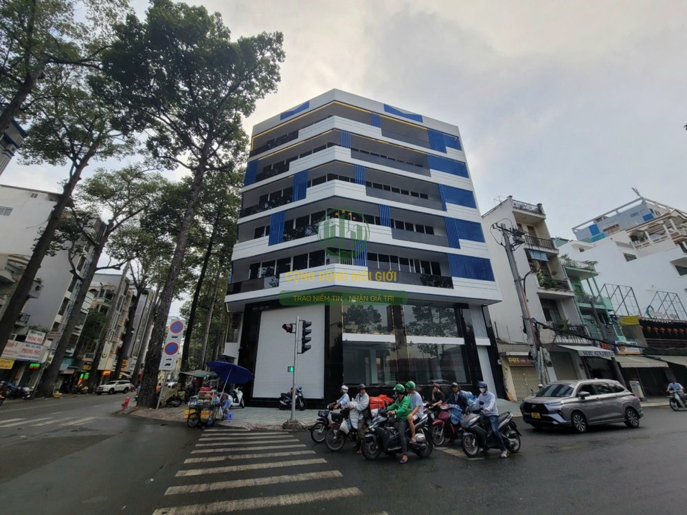 Bán nhà mặt tiền 476-478 Nguyễn Chí Thanh, Quận 10
