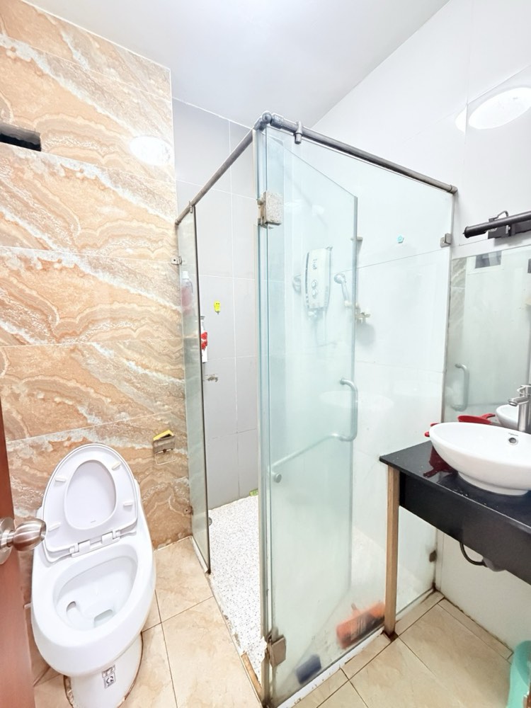 Bán nhà đường Nguyễn Trãi, Quận 1 - ảnh 2