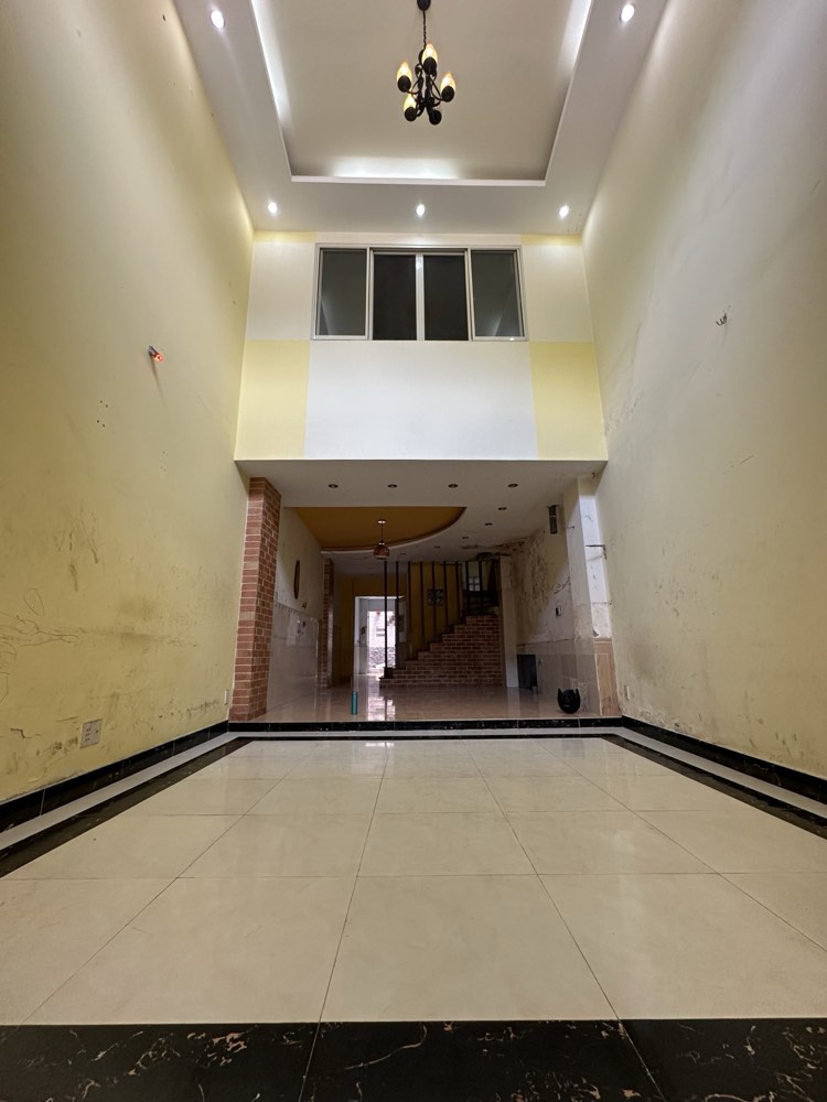 Bán nhà mặt tiền Nơ Trang Long, Bình Thạnh