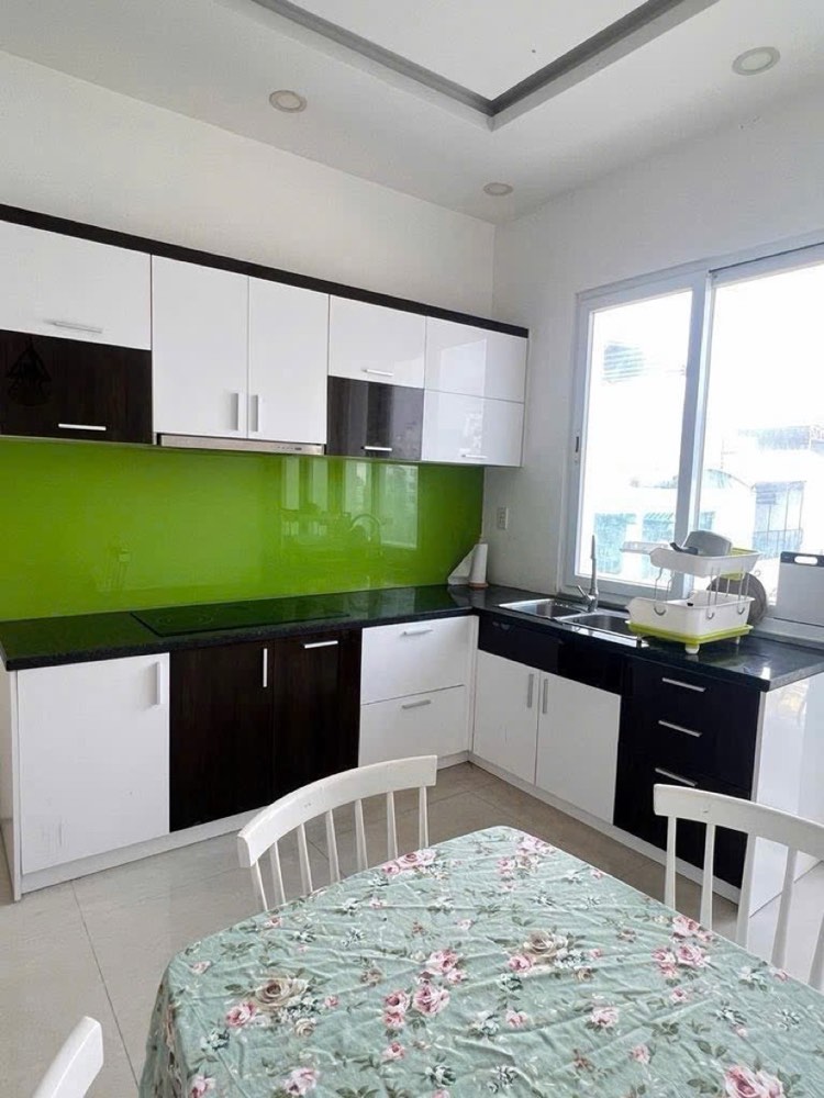Bán nhà mặt tiền Huỳnh Văn Bánh, Phú Nhuận - ảnh chính