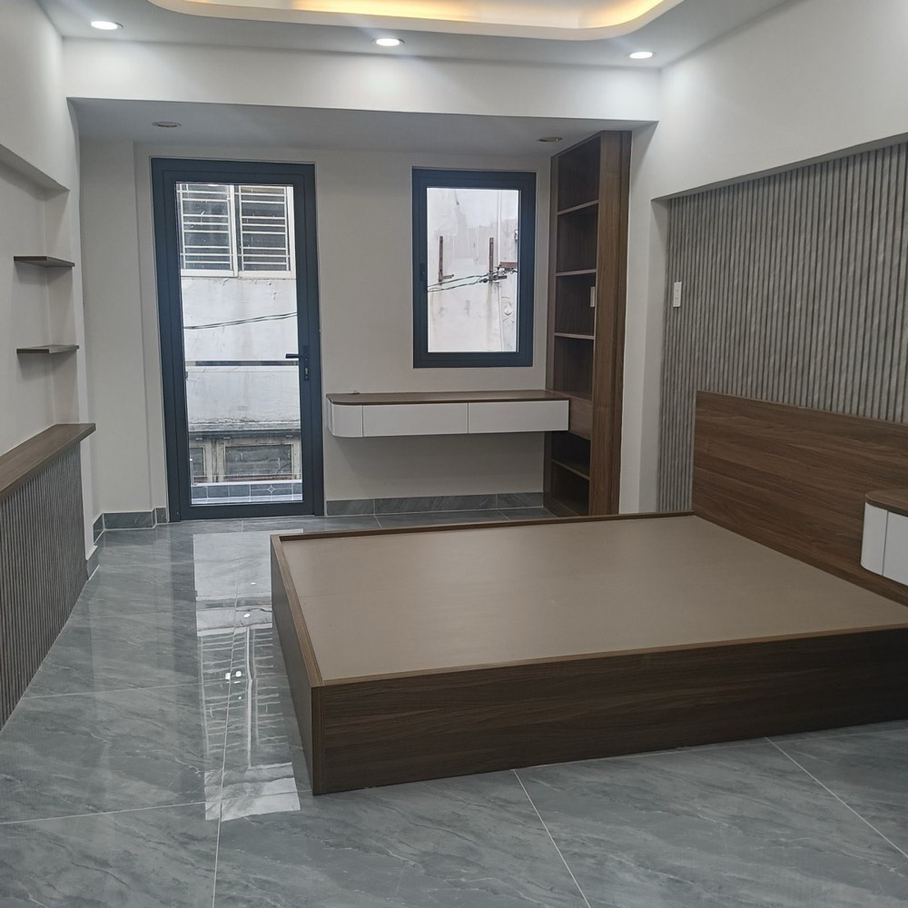 Bán nhà hẻm 220 Hoàng Văn Thụ, Tân Bình - ảnh 1